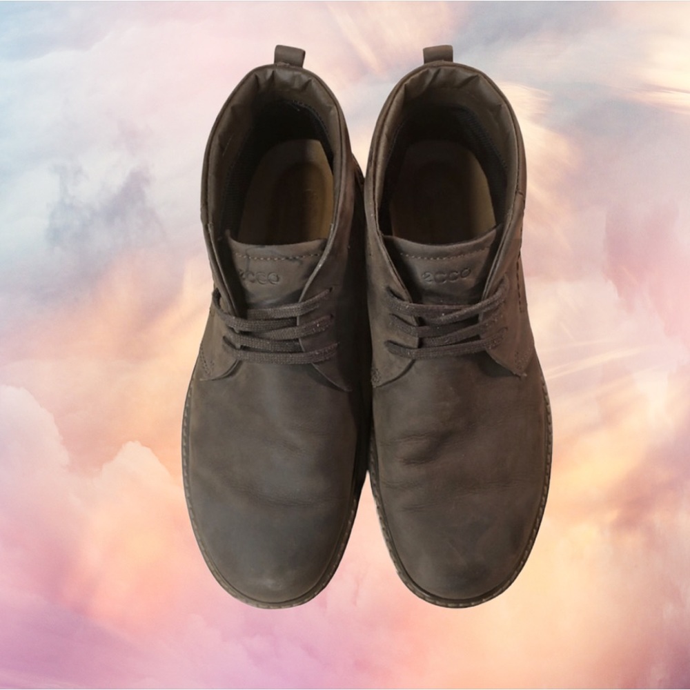 Ecco brown chukka boots 🥾